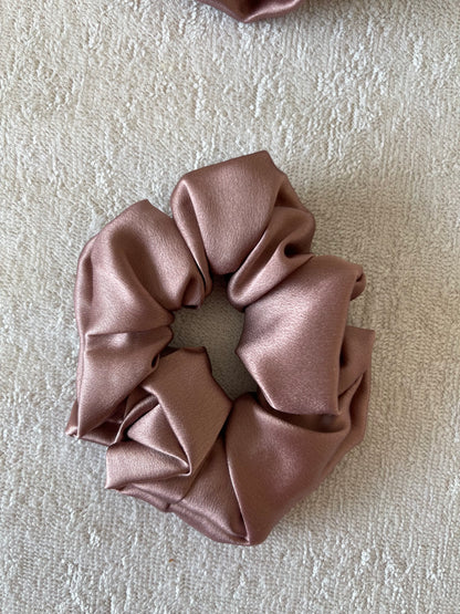 Protective Silk Scrunchie - Deep Mauve | Large | 22 Momme Mulberry Silk | OEKO-TEX UK