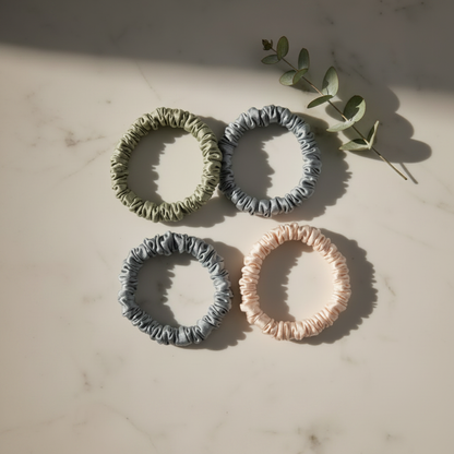 Flat Lay 4 - Diagonal White Marble